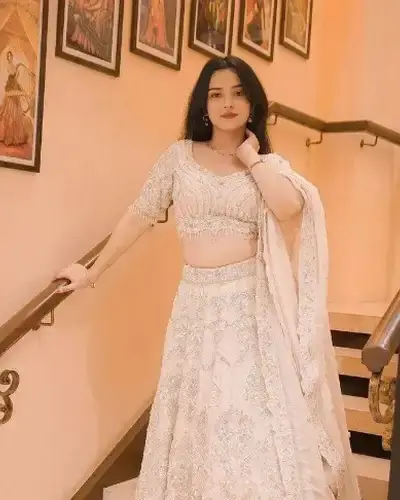 Escort Noney